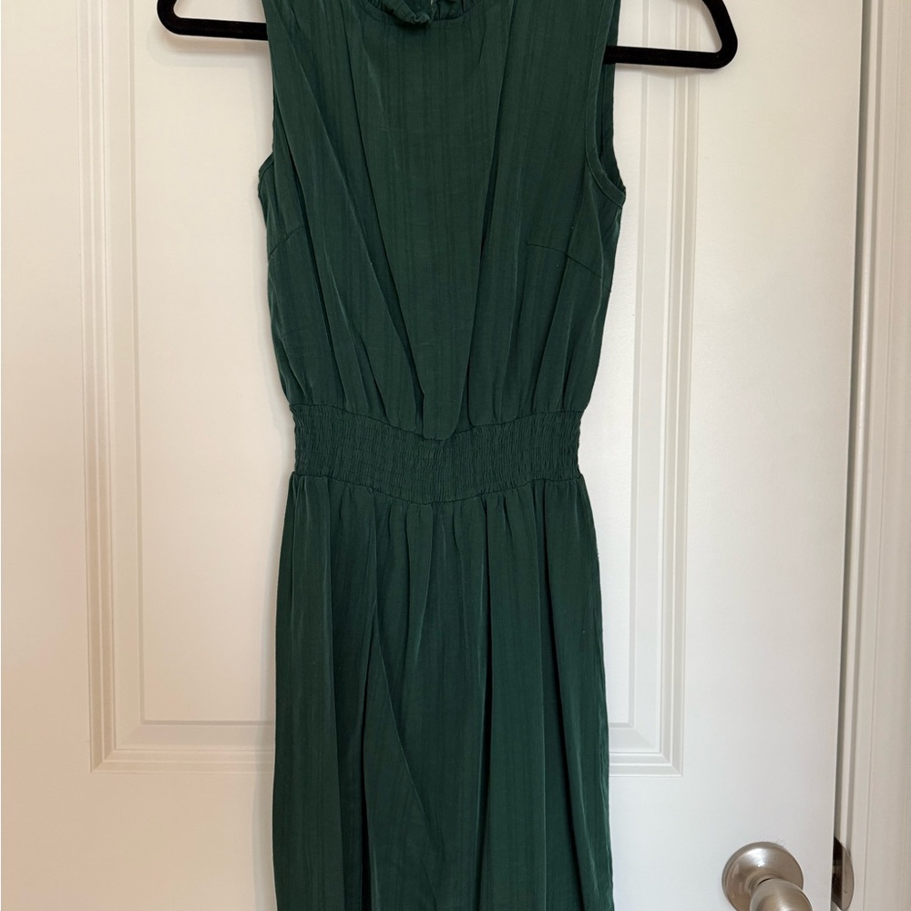 Green Sleeveless Dress